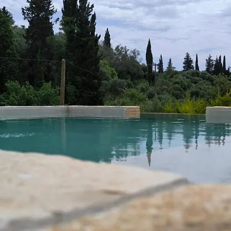 Vila The Olive Yard Corfu Karousádes